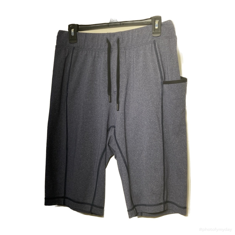 Lululemon men’s athletic shorts blue medium